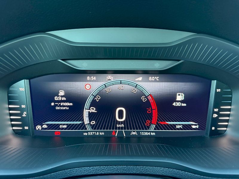 Škoda Karoq (2025) 1.5 TSI 110kW Top Selection - fotka 14 z 35