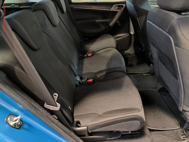 Citroën C4 Picasso (2009) 1.6VTi, ČR, STK8/27 - fotka 11 z 14