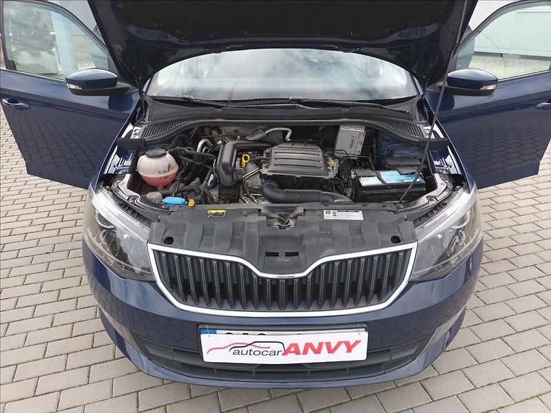 Škoda Fabia 1,0 TSI,81KW,DIGIKLIMA,TEMPOMA - fotka 24 z 35