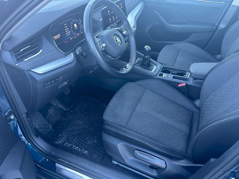 Škoda Octavia (2023) COMBI STYLE 1,5 TSI 110 kW - fotka 10 z 25