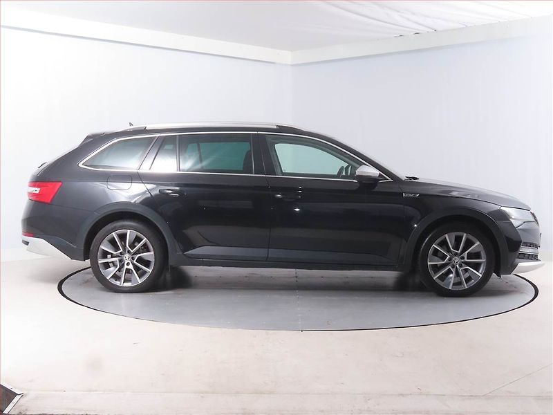 Škoda Superb (2021) Scout 2.0 TDI - fotka 6 z 14
