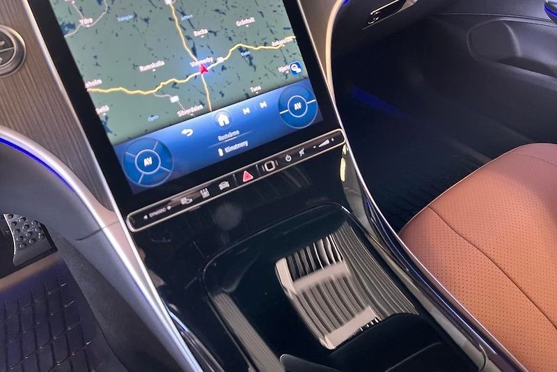 Mercedes-Benz CLE 300 4M AMG Premium Pano Venti - fotka 14 z 22