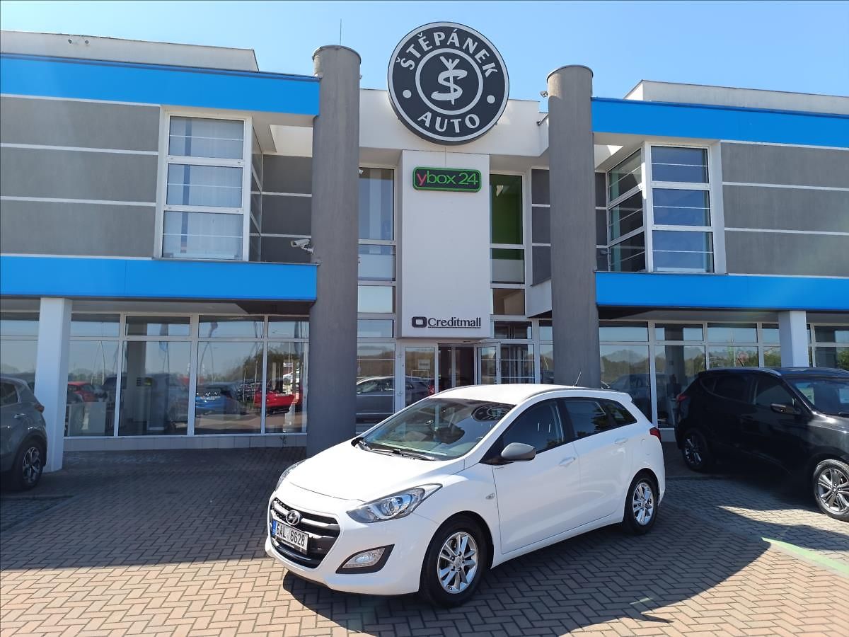 Hyundai i30 1,6 MPi Trikolor