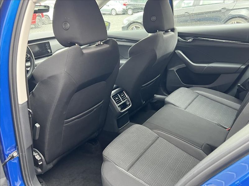 Škoda Octavia 2,0 TDI 85kW Ambition Combi - fotka 14 z 30