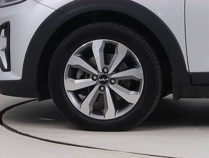 Kia Stonic (2023) Exclusive 1.0 T-GDI, EXCLUSIVE - fotka 14 z 21