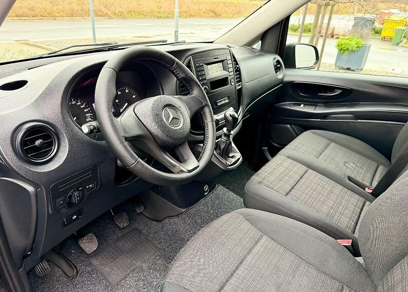 Mercedes-Benz Vito (2017) Tourer 111CDI lang W447 9 MÍST - fotka 10 z 15
