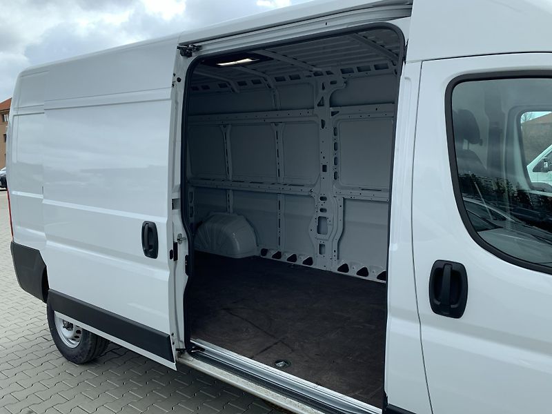Toyota ProAce MAX L3H2 ACTIVE 2.2 D-4D 103kW - fotka 14 z 18
