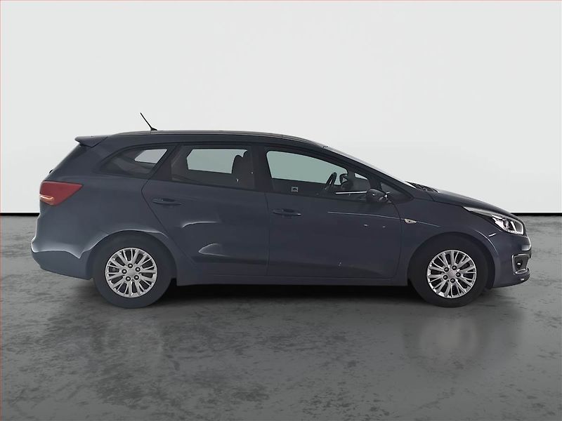 Kia Ceed (2016) 1.6 GDI, Serv.kniha, Tempomat - fotka 6 z 14