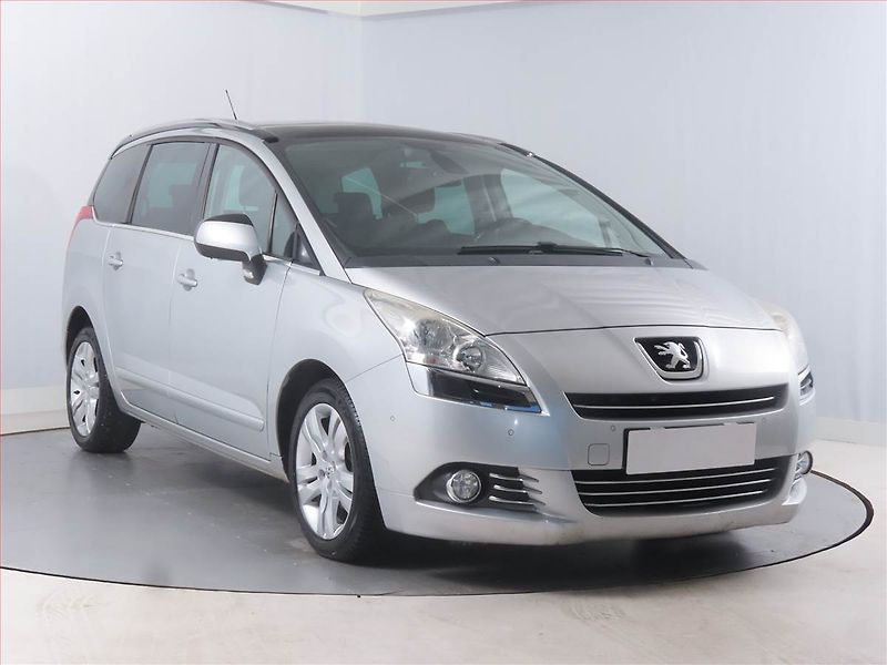Peugeot 5008 (2011) 1.6 HDi, Navi, Tempomat - fotka 1 z 14