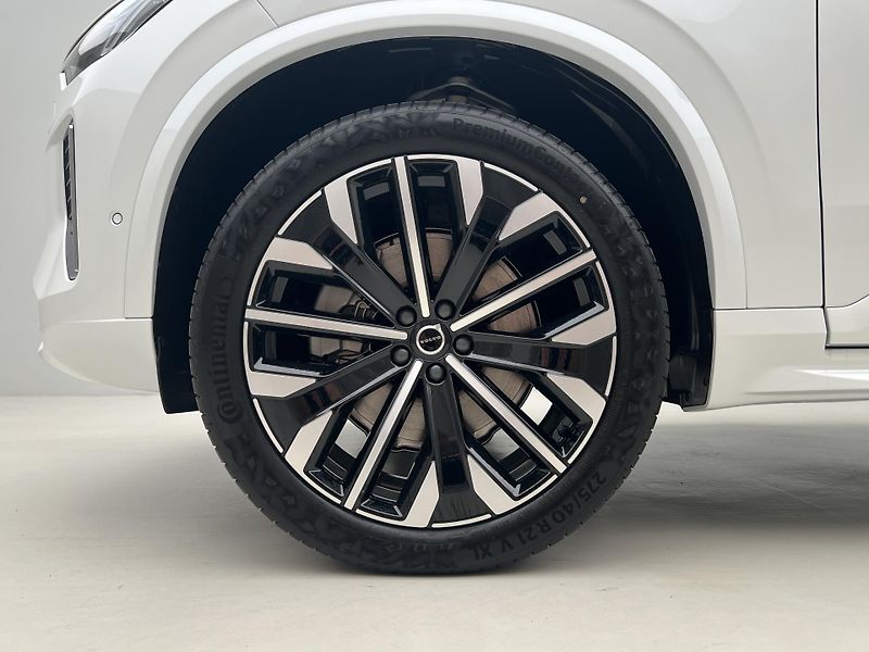 Volvo XC90 (2026) B5 AWD BRIGHT PLUS - fotka 15 z 42