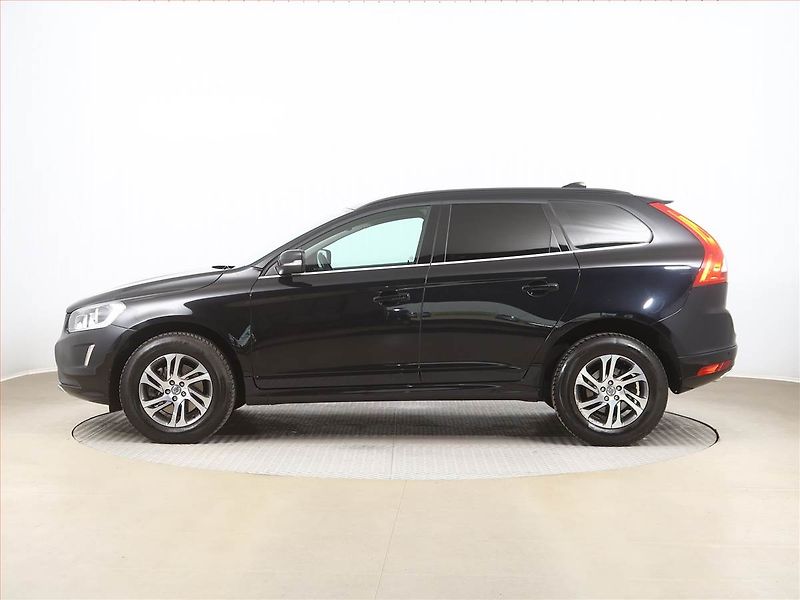 Volvo XC60 (2014) D4, Automat, Tempomat - fotka 3 z 17