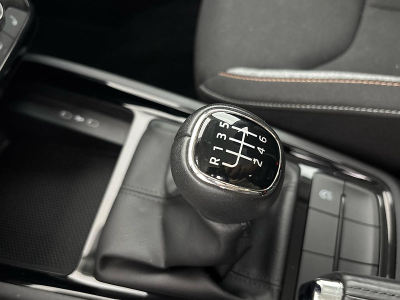 Škoda Kamiq Selection - fotka 20 z 28