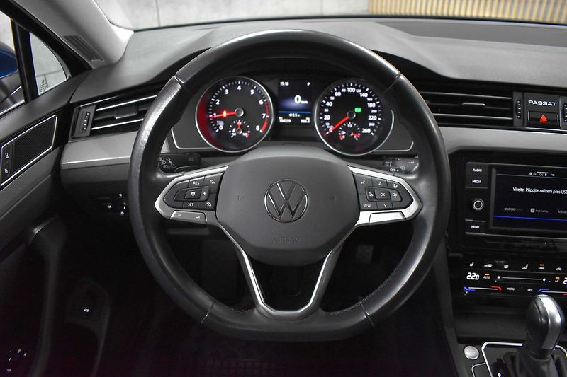 Volkswagen Passat 1.5 TSI BUSINESS*ACC*DPH*ČR 1M - fotka 14 z 35