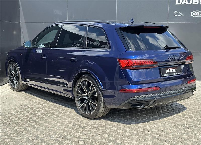 Audi Q7 3,0 50TDI S-LINE quattro ČR DP - fotka 6 z 38