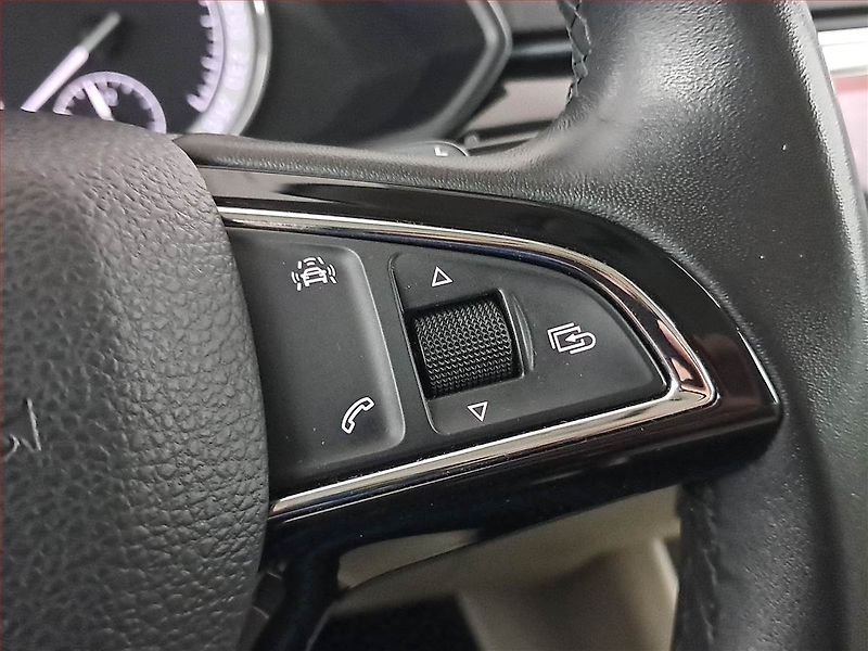 Škoda Superb (2017) Laurin&Klement 2.0 TSI - fotka 20 z 26