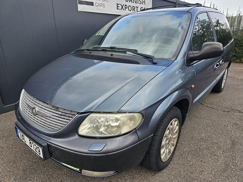 Chrysler Voyager 2.5 105kW 7 MÍST,TEMPOMAT - fotka 2 z 32