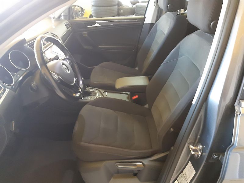 Volkswagen Tiguan Allspace 2.0 TDI 4x4 DSG NAVI LED - fotka 8 z 26