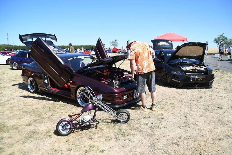 Tuningový sraz v Cebivi v sobotu 15. srpna pořádala skupina Car Meet Plzeň.