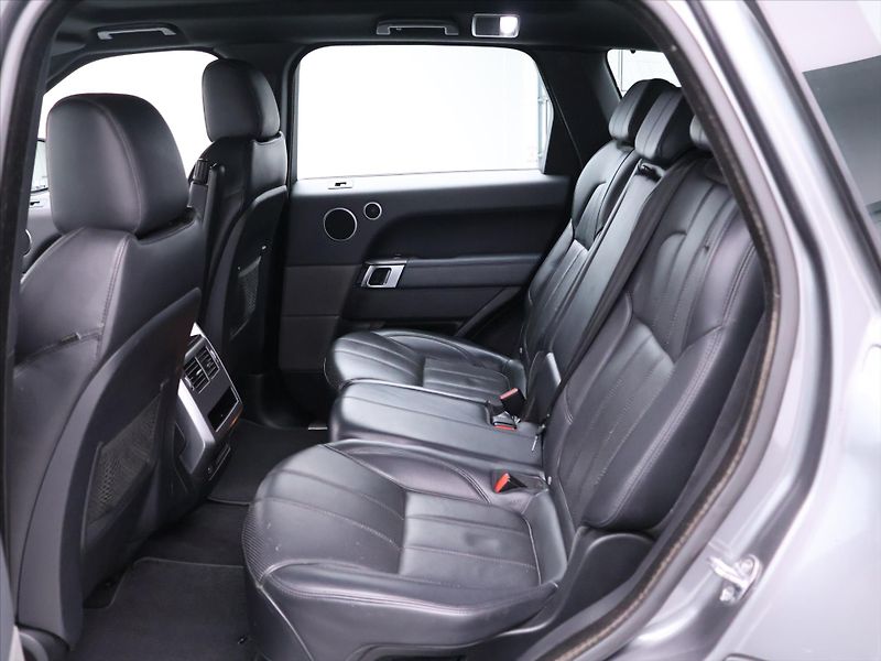 Land Rover Range Rover Sport 3,0 TDV6 HSE 183kW 4x4 Auto - fotka 14 z 27