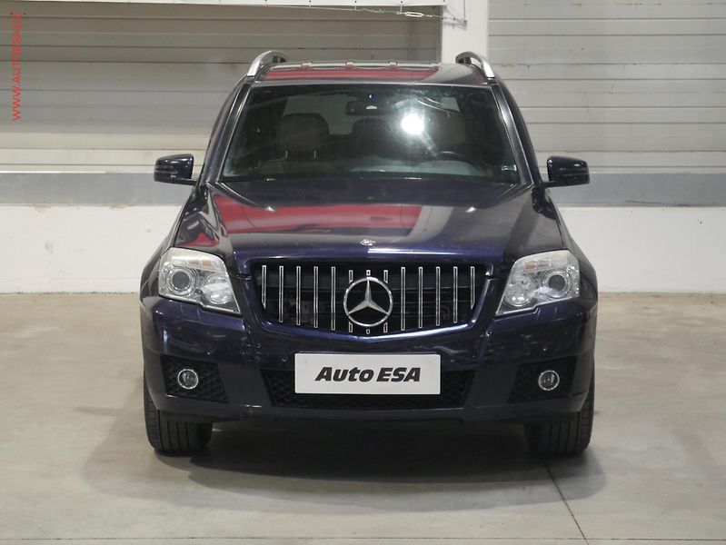 Mercedes-Benz GLK (2009) 3.0 CDi 4Matic, AT, xenon - fotka 2 z 19