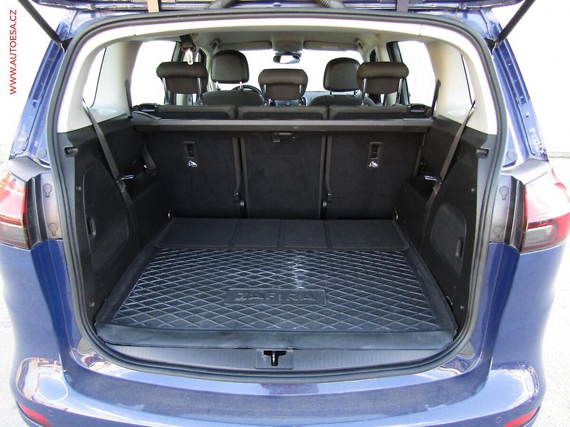 Opel Zafira (2016) 1.4 i, ČR, servis.kniha - fotka 7 z 18