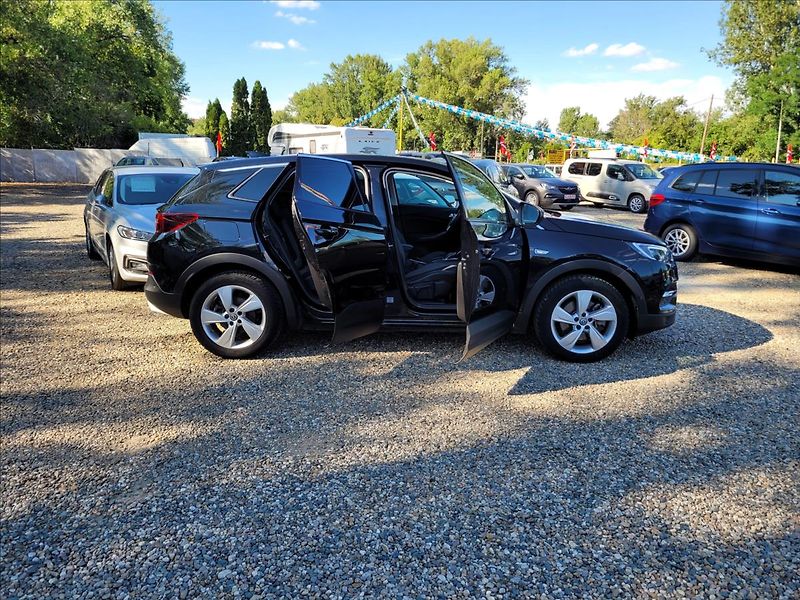 Opel Grandland X 1,6 PHEV,E-AT,Elegance,led,nav - fotka 16 z 50