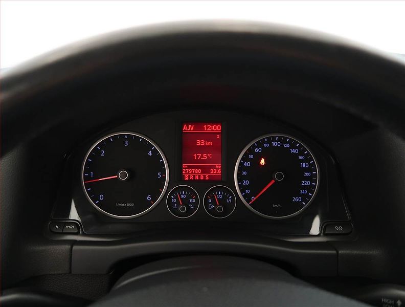 Volkswagen Tiguan (2009) 2.0 TDI, 4X4, Automat, Navi - fotka 11 z 22