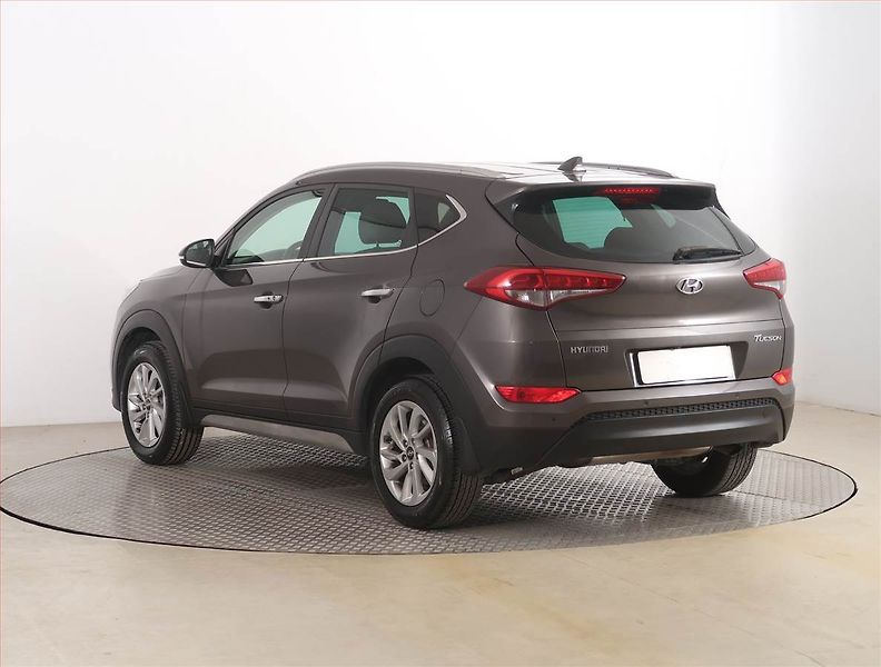 Hyundai Tucson (2018) Comfort 1.6 GDI, Serv.kniha - fotka 4 z 19