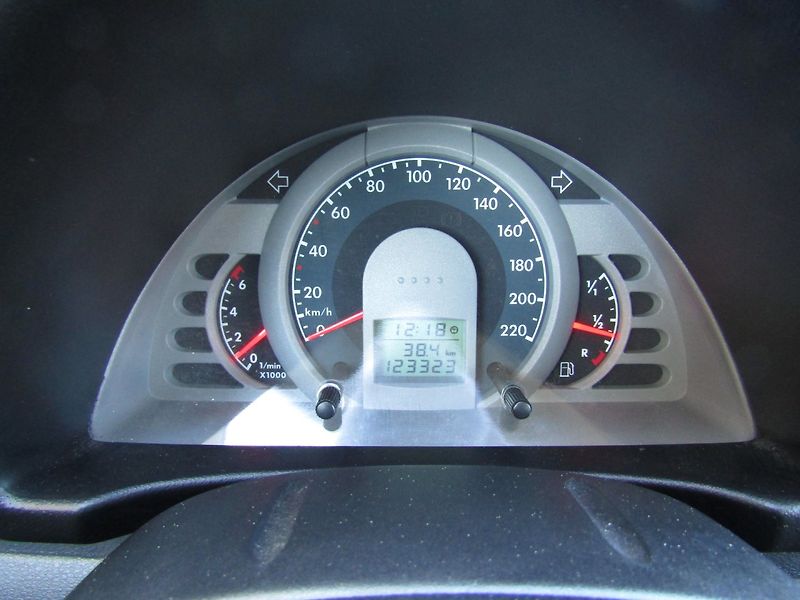 Volkswagen Fox (2008) 1.2i - fotka 23 z 30