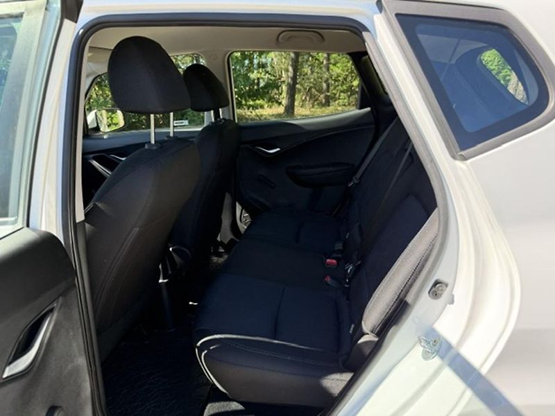 Hyundai ix20 1,4i, koupeno v ČR - fotka 13 z 27
