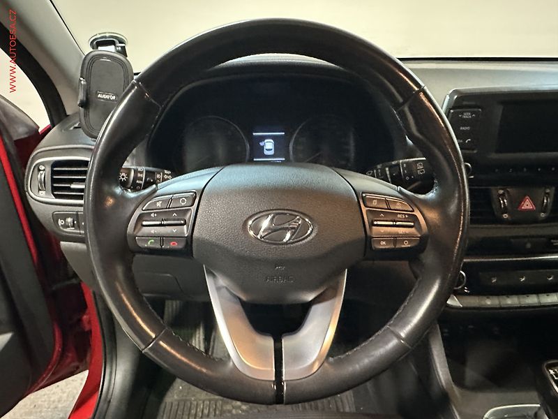 Hyundai i30 (2019) 1.6 CRDi, 2.maj,ČR, servis - fotka 11 z 22