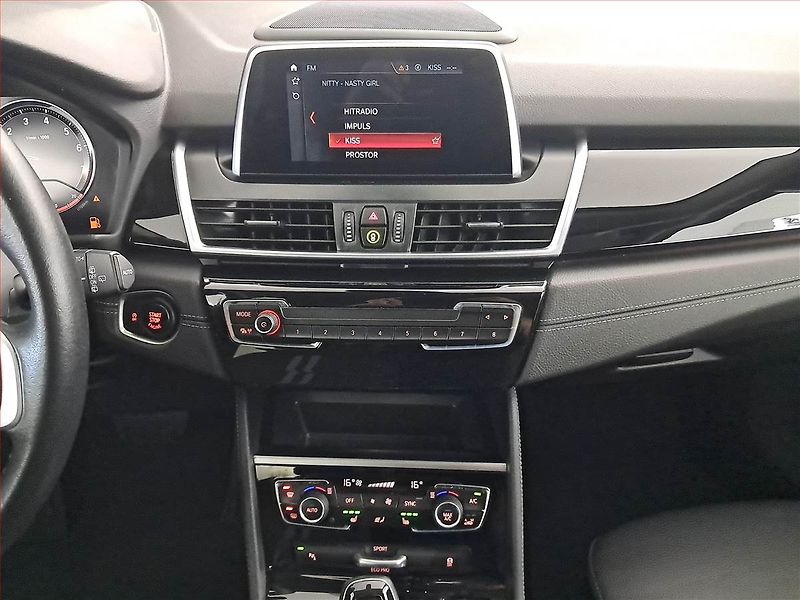 BMW Řada 2 (2019) 218i Gran Tourer, Automat - fotka 12 z 20