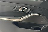 BMW Řada 3 řady 3 | 330d xDrive - náhled 15