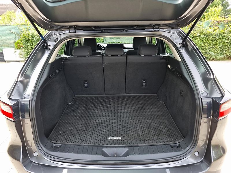 Mazda CX-60 (2022) 2.5 PHEV,EXCLUSIVE LINE,MATRIX - fotka 39 z 42