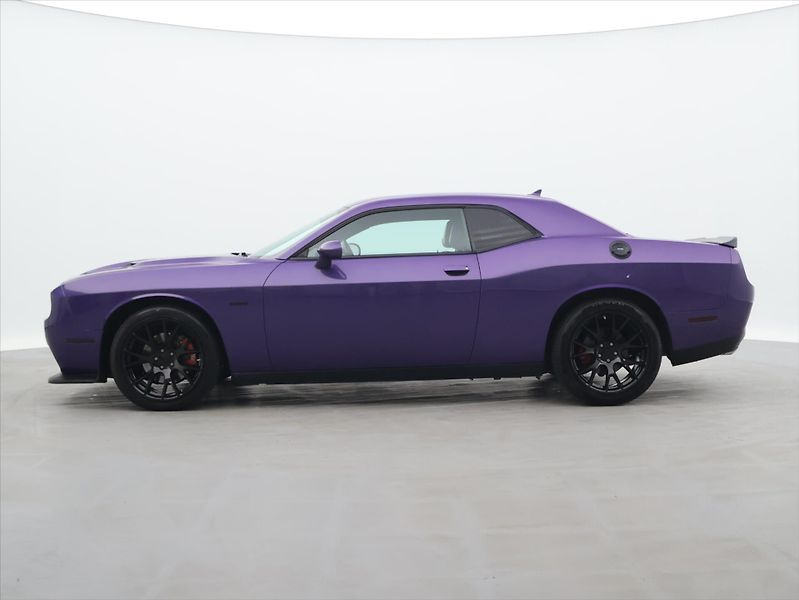 Dodge Challenger 5,7 V8 HEMI 277KW Aut.klima - fotka 4 z 31