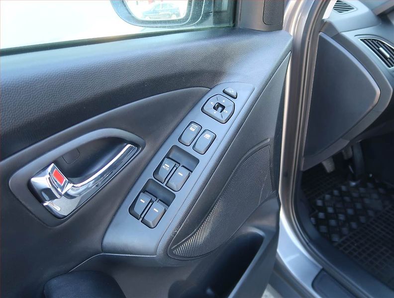 Hyundai ix35 (2013) 1.6 GDI, Serv.kniha, Tempomat - fotka 16 z 17