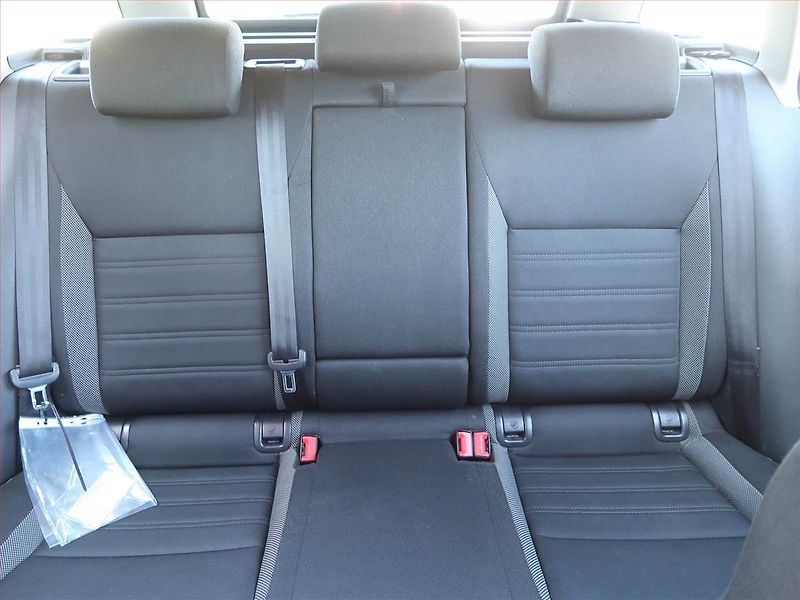Škoda Octavia (2019) 1.6 TDI, Serv.kniha, Navi - fotka 10 z 16