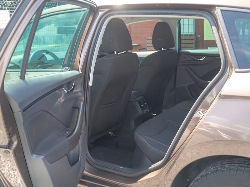 Škoda Scala (2020) ČR 1.6TDI 85KW – PLNÝ SERVIS - fotka 33 z 47