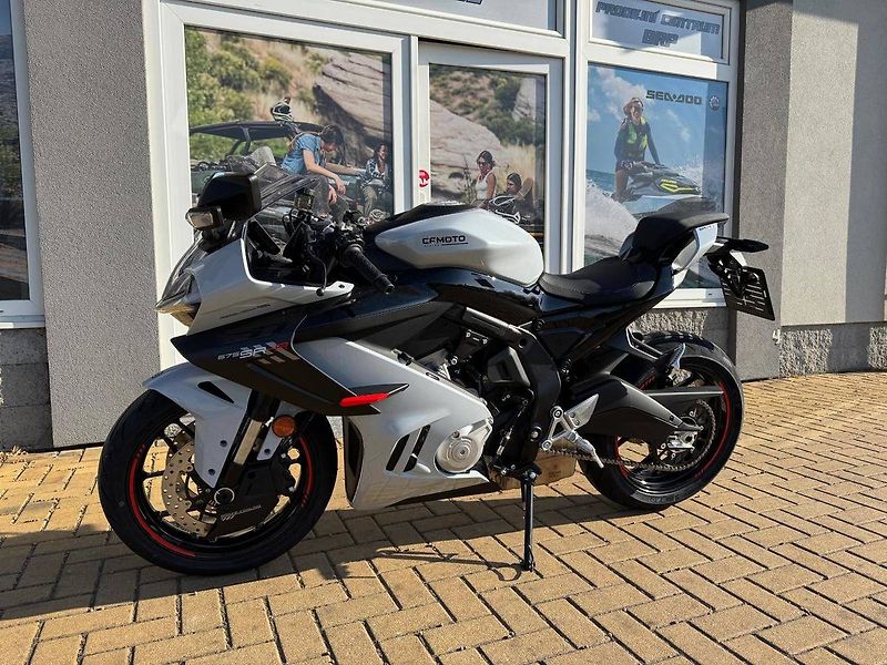 CFMOTO (2026) 675 SR-R - fotka 2 z 6