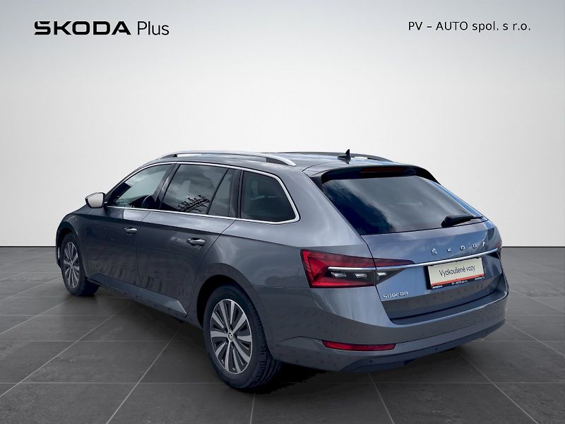 Škoda Superb (2023) 2.0 TDI 110kW DSG Style Plus c - fotka 30 z 35