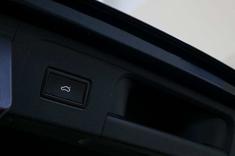 Volkswagen Passat 2.0TDI 110kW DSG ACC Kam Tažné - fotka 29 z 30