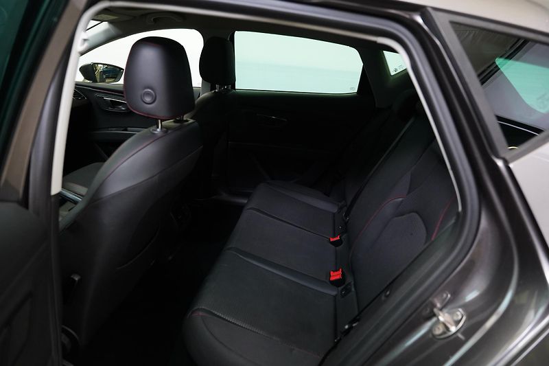 Cupra Leon - fotka 26 z 28