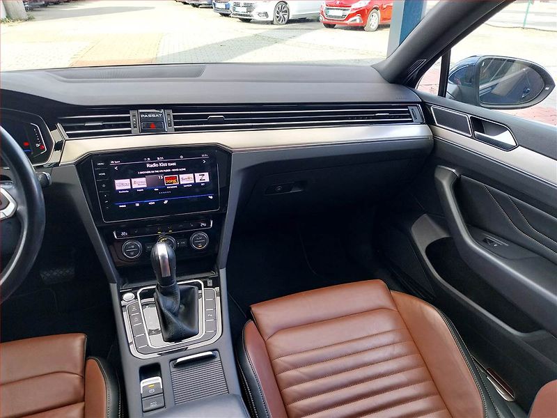 Volkswagen Passat (2019) 2.0 BiTDI - fotka 8 z 22