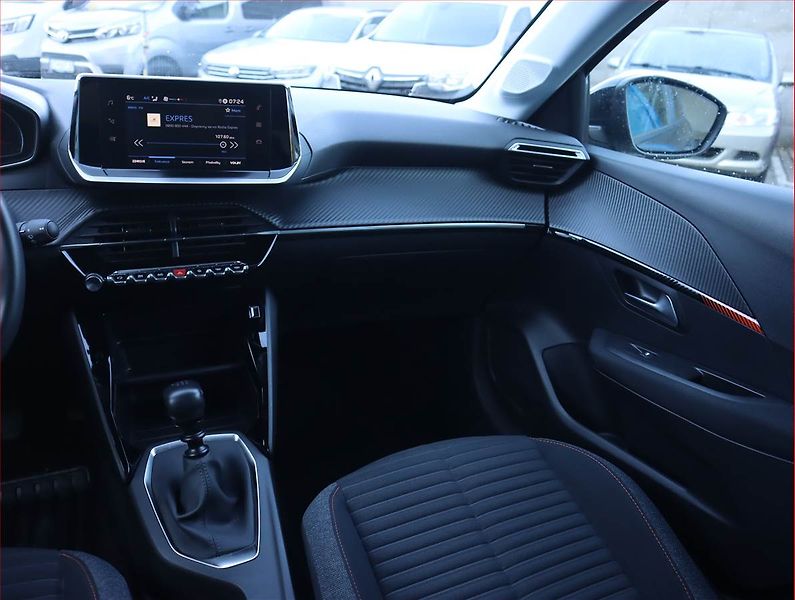 Peugeot 208 (2023) Active 1.2 PureTech - fotka 8 z 19
