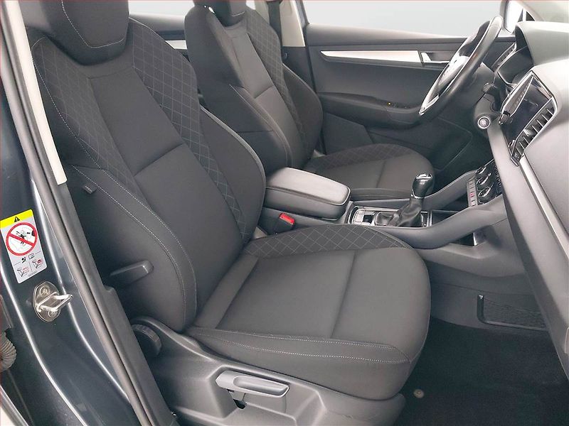 Škoda Karoq (2019) 1.6 TDI, Serv.kniha - fotka 9 z 19