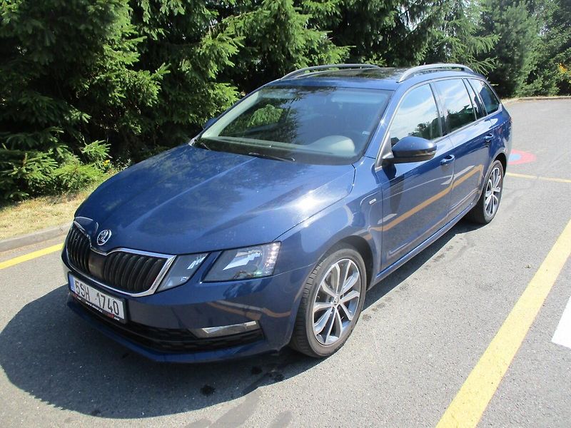 Škoda Octavia 2,0 TDi Drive DSG panorama - fotka 22 z 28