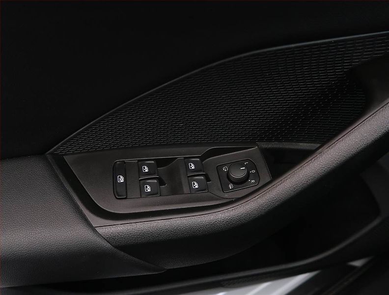 Škoda Octavia (2023) Ambition 2.0 TDI, Automat - fotka 28 z 30