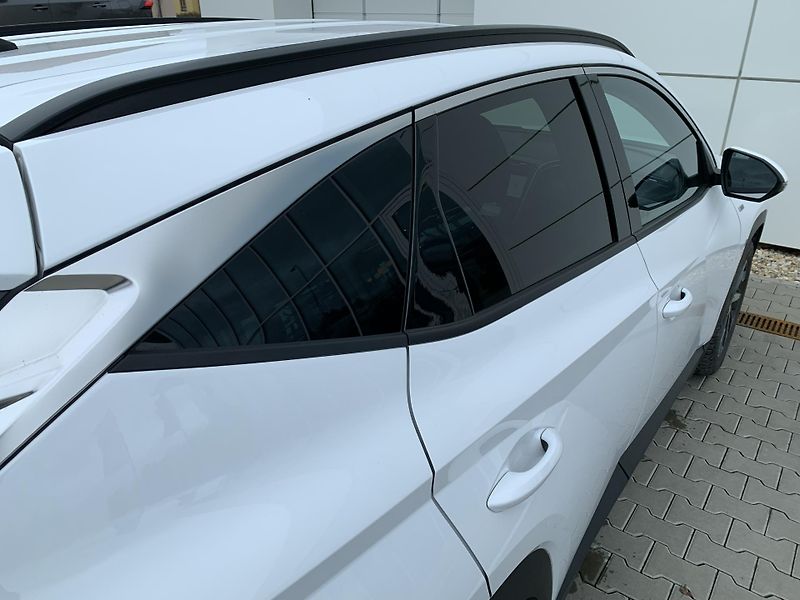 Hyundai Tucson SMART+ NAV 1.6 T-GDi MHEV DCT - fotka 14 z 22