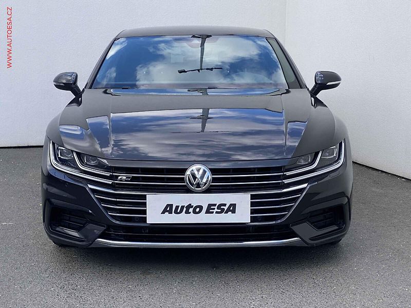 Volkswagen Arteon (2019) 2.0 TSi, R-Line, DSG, TZ - fotka 2 z 19