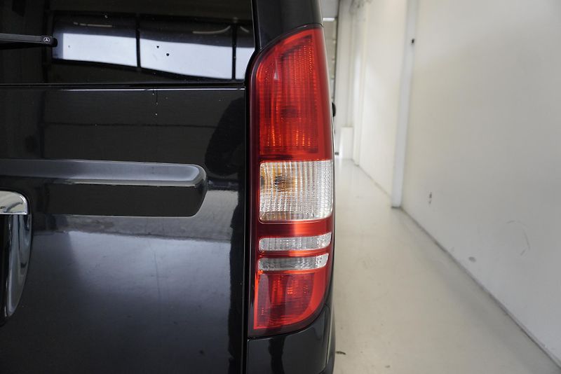 Mercedes-Benz Viano (2014) 3.0 CDi 165 kW LONG 8 MÍST - fotka 10 z 35